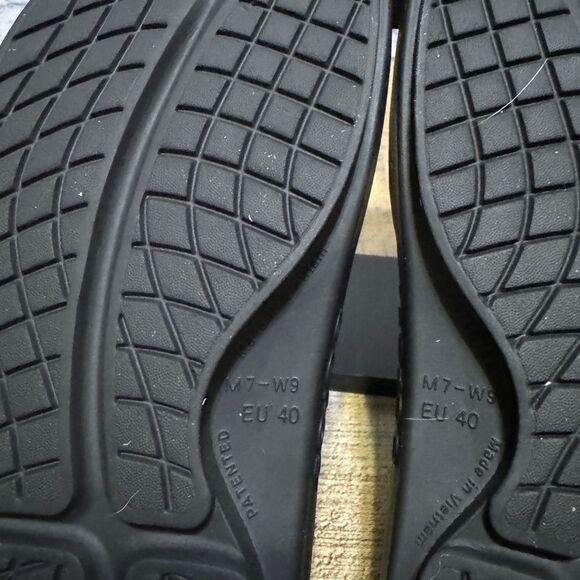 OOFOS ORIGINAL SANDAL (UNISEX) - BLACK M 7 W 9 - Picture 4 of 8